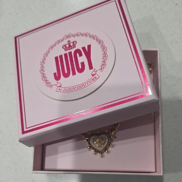 Juicy Couture Gold Heart Crown Necklace - Picture 9 of 9